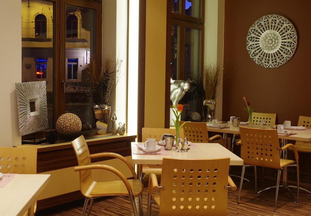Hotel Merseburger Hof Лайпциг Екстериор снимка